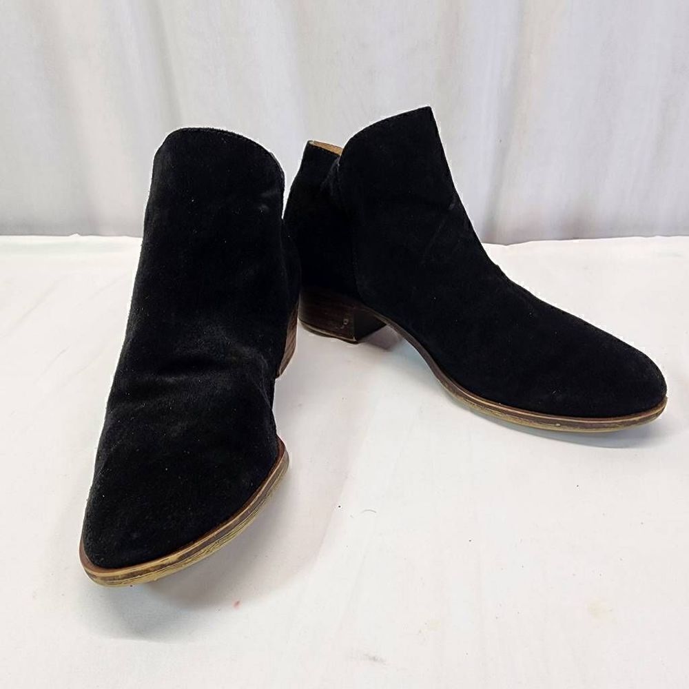 Lucky Brand Barough Black Suede Ankle Booties Size 9.5 - Picture 2 of 9